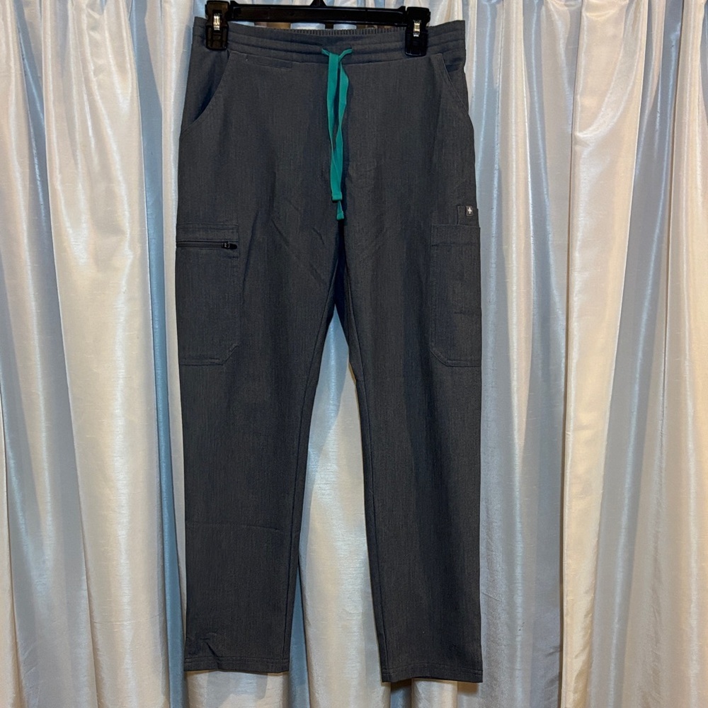 Figs Women’s Technical Collection Straight Leg Charcoal Scrub Pants, XS